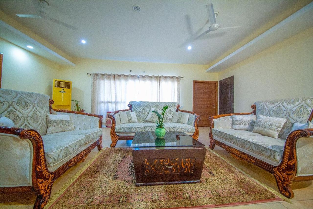 רישיקש Golden Healing Journeys Homestay מראה חיצוני תמונה